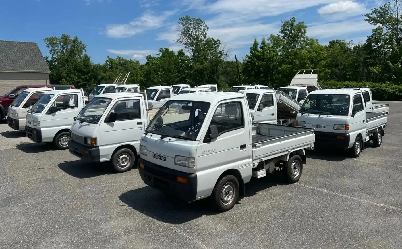 Kei trucks on the Keys Mini Trucks lot